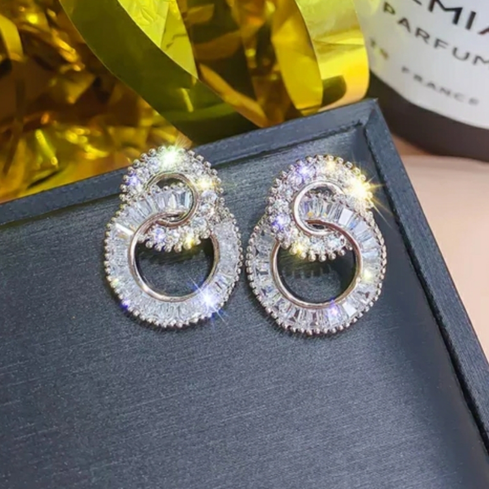 New Silver Two Circles Drop Earrings - Picture 2 of 5